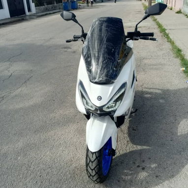 MOTO XMOX FOX 150cc - AUTOMÁTICA - BLUETOOTH - CHAPA Y CERTIFICADO - 4/4