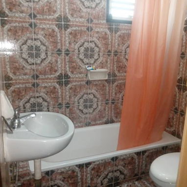 ALQUILO APARTAMENTO EN MARIANAO - Img 121274379