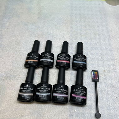 VENDO MESAS DE UÑAS CON ABSOLUTAMENTE TODO PARA EMPEZAR escríbanme al pv para enseñarles todas las fotos - 5/10