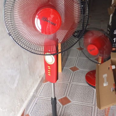VENTILADOR RECARGABLE DE PIE  16 "  MARCA : BOYNEE - 2/2