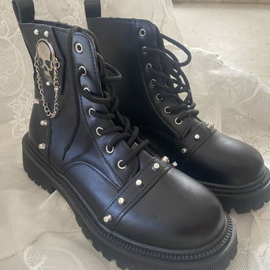 Botas nuevas a estrenar #40. - 3/4