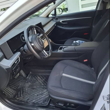 Hyundai Santa 2024  límite techo panorámico, con 17 mil milla - 2/4