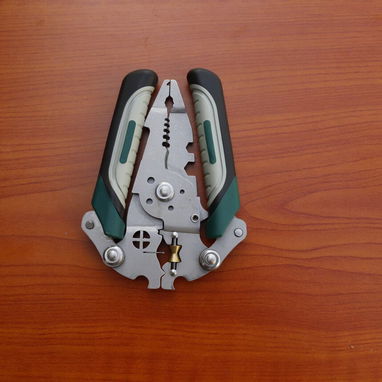 Pinza Multifuncional - 2/2