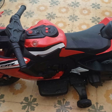 Se vende moto eléctrica para niño - Img 123063147