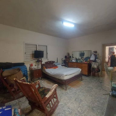 Venta de casa a "REPARAR" - Img 117639816