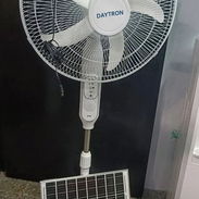 Ventilador Recargable 18 pulgadas Daytron control Remoto, Bombillo Led y panel Solar precio $95 USD Transporte Gratis - Img 55602143