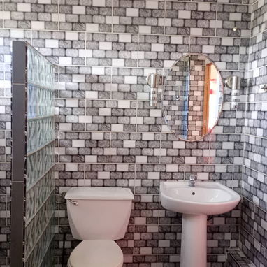 Habitacion estilo loft  con garaje 250 $, móvil  0053 53931098 - 6/10