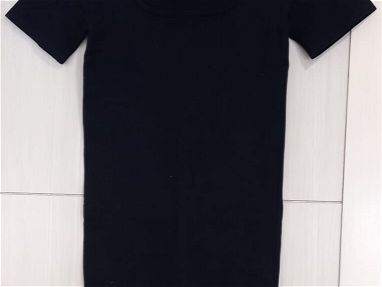 Blusa, Pullovers, vestidos, Camisetas. Todo NUEVO con etiqueta - Img 59902059
