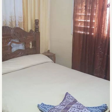 Renta de casa con piscinaen guanabo. Perfecta para un fin de semana en familia - Img 118726555