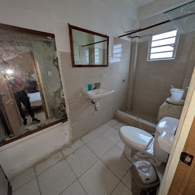 Apartamento en Versalles, La Lisa, consta de: sala - comedor, cocina, baño, 1 cuarto y patio de servicio y portal  Ademá - Img 123058861