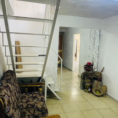 Vendo Casa en Pogolotti Marianao con todo adentro ver detalles. No Corredores - Img 127836507