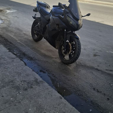 Moto electrica deportiva Racing - Img 125910677