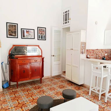 SE RENTA LINDO APARTAMENTO EN EL CASCO HISTÓRICO DE LA HABANA VIEJA!!! - Img 122004817