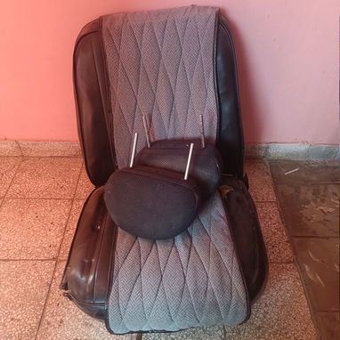 Asientos delanteros de un Moskvich - 2/2