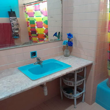 En el Mónaco!! Con ubicación excepcional para negocio!!! Chalet década del 50 con enorme patio y garaje!!!! - Img 117764442