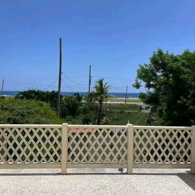 G-746 En venta espaciosa casa con vista directa al mar en Cojimar - Img 121114059