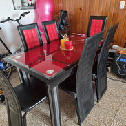 Se vende hermoso juego de comedor de 6 sillas, cristal templado y grueso en perfectas condiciones. - Img 55734123