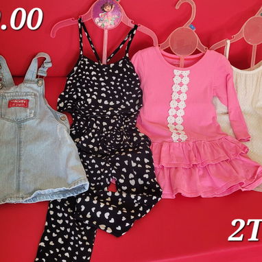 Batas y ropa niña 2 ó 3 años - 8/10