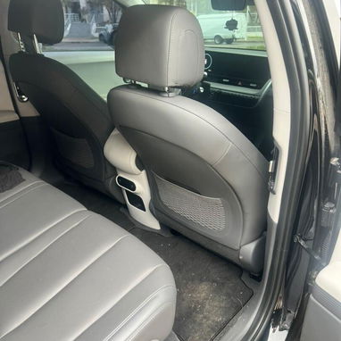 Vendo o negocio Hyundai IONIQ 5 del 2025 100 por ciento eléctrico 12 mil millas - Img 122590915