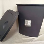 Cesto para basura con capacidad de 70L - Img 57587629