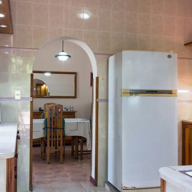 Cod.Z 🏡 Renta de Lujo en Reparto Celimar - 3 Cuartos, Piscina y Gran Confort 🏖️ - Img 121327053