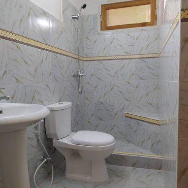 Vendo 2 casas en el vedado una al lado de la otra - Img 119287902