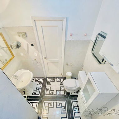 SE RENTAN HABITACIONES PRIVADAS EN CASA CERCA DE LINEA Y G EN EL VEDADO. 54026428 - Img 108270662