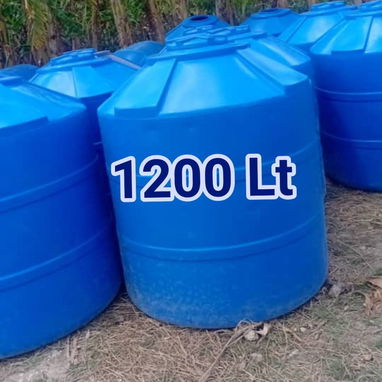 Tanques de agua orgánica. - 2/3