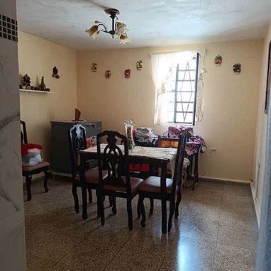 Vendo casa de tres niveles en el Cerro - 2/10