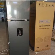 Refrigerador Royal de 11.5 pies cúbicos con congelación seca - Img 56996839