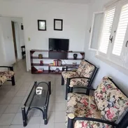 🏠 Alquiler de Casa en Playa. Ideal para estudiantes extranjeros. 🛏️Tiene 3 habitaciones. 📞Reserva: +5355284821. - Img 57111935