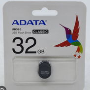 Memoria USB mini Adata, 32 GB, nuevas selladas - Img 55753440