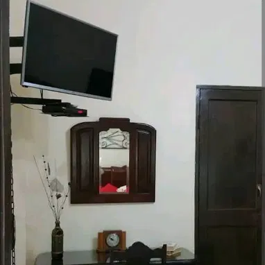 Renta lineal en la Habana vieja con una habitación climatizada cerca de la Bodeguita del medio+53 52463651 , M - Img 115703383