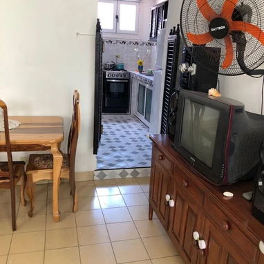 Apartamento renta lineal Vedado (78329032) - 2/8
