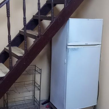 Titulo: Apto en el vedado 1/4 independiente, agua caliente, gas de la calle, split, frio, etc... 78320917 - 2/6