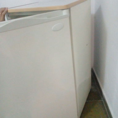 📢🚨Minibar marca "Mabe" de más  o menos 85 cm de altura 🚨📣 - Img 126299498