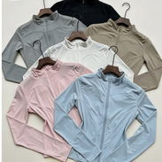 Chaqueta deportiva - Img 58009052