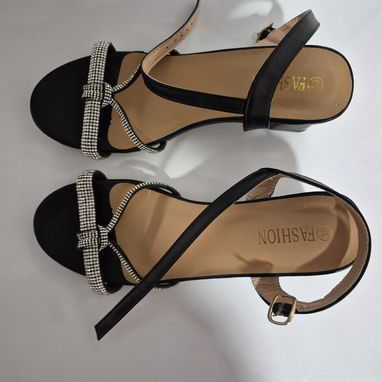 TACONES NEGROS!!!! - Img 125888811