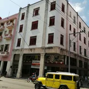 vendo apartamento con todo dentro en esquina de Reina y Lealtad en 15000 usd o 13000 euros. 52736484 - Img 56996679