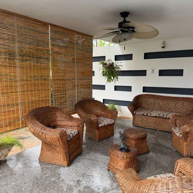 Miramar,  Renta lineal,  De lujo , piscina grande con recirculación,  3 habitaciones climatizadas, Garages +53 52463651 - Img 115671337