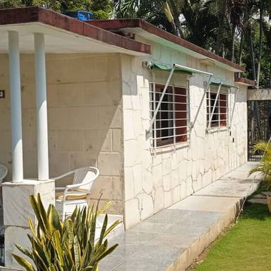 Casa independiente en Santa Fe Playa con piscina - 7/10