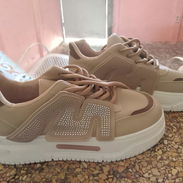 Tenis Gris - Img 56392072