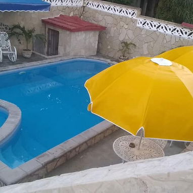 SE RENTA CASA DE 4 HABITACIONES A 5 CUADRAS DE LA PLAYA DE GUANABO. CON PISCINA.54026428 - Img 121123417