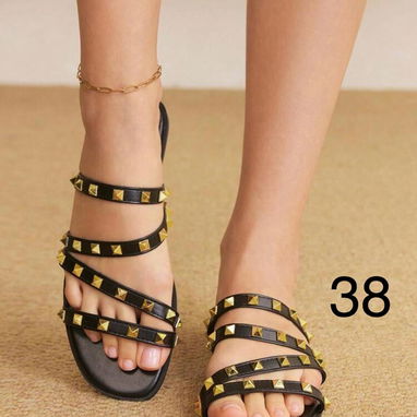 Sandalias nuevas de Shein en 24 usd - Img 123543148