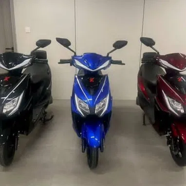 Moto eléctrica Vedca con batería de litio 60volt * 30 amperes y moto eléctrica kvitova con batería de litio 60 v* 30 A - Img 122788372
