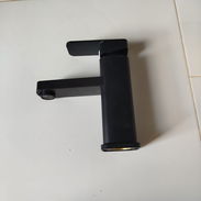 Llave mezcladora anticorrosiva - Img 55778629