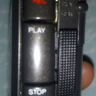 Grabadora vintage con microcasetes de uso en excelente estado. - 5/5