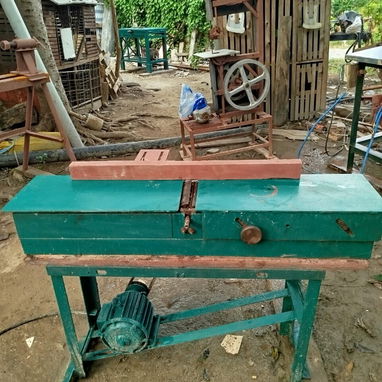En venta fabrica original de carpintería en aluminio.,fotos de muestra en solo 2 mil usd.negocio próspero y super solici - Img 123658639