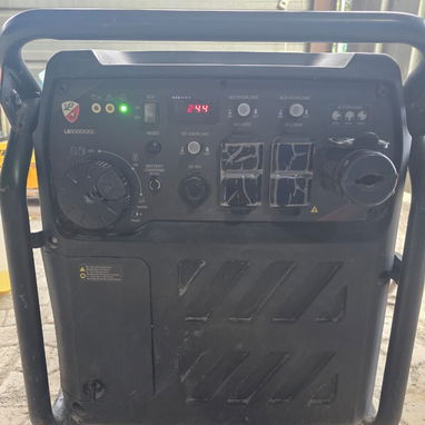 Planta Eléctrica de Gasolina Potencia 7.2 kW Pico de 8 kW - 3/5