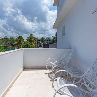 Alquiler de casa en Miramar por noches con 4 habitaciones. Renta por noches en lujosa casa en Miramar - 5/9